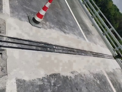 总口管理区伸缩缝更换后浇筑材料快速结构修补料速砼的产品特点及施工流程​